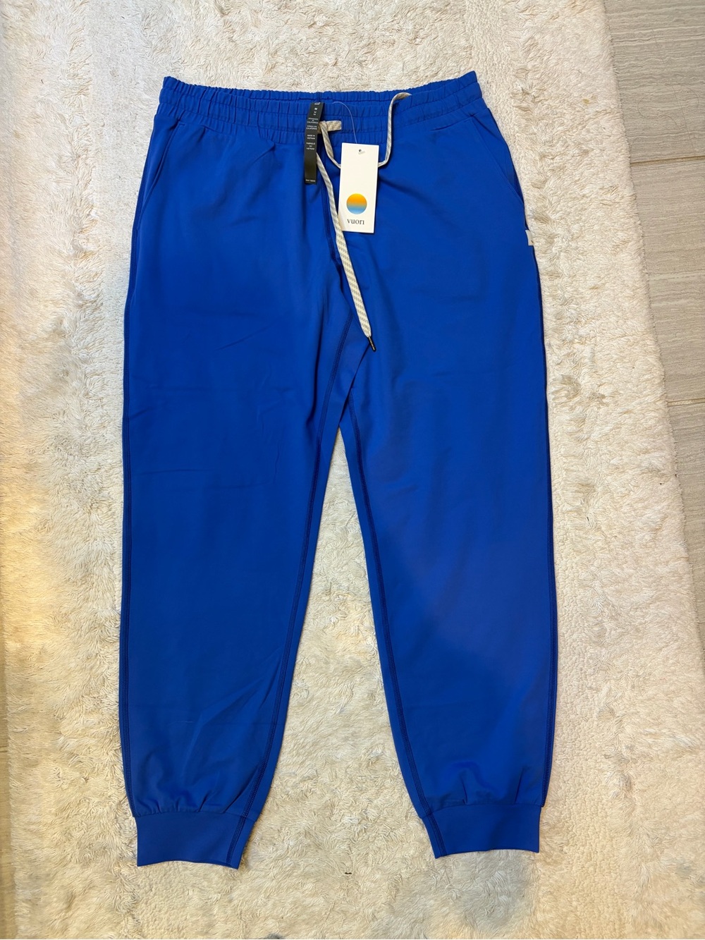 NWT Vuori Perfomance Joggers - Picture 4 of 7